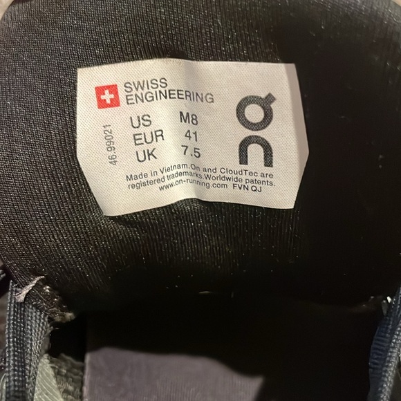 On Cloud Cloudrunner Frost | Aloe Unisex - Picture 5 of 8